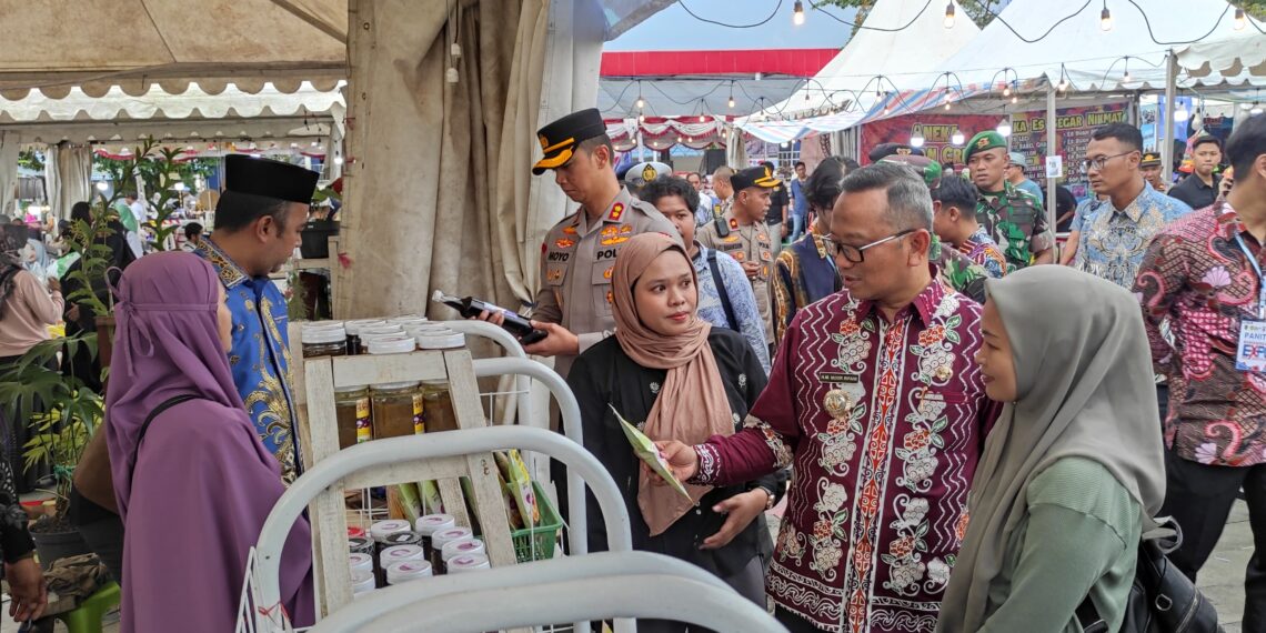 Bupati Tabalong Apresiasi Keterlibatan UMKM Lokal di Bhayangkara Expo