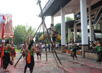 Atraksi Naik Manau Meriahkan Gelaran Time Rally Seri 2 di Tabalong