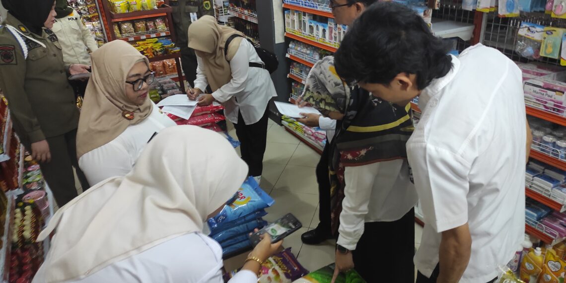 Antisipasi Beras Diduga Oplosan, Petugas Gabungan Sidak Distributor Hingga Toko Ritel Modern