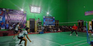 160 Peserta Ikuti Turnamen Bulutangkis Waling Cup III