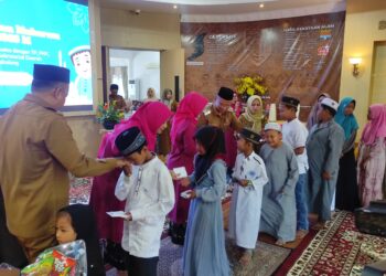 Peringati Muharram, Pemkab Tabalong Beri Santunan dan Bingkisan Kepada Ratusan Anak Yatim