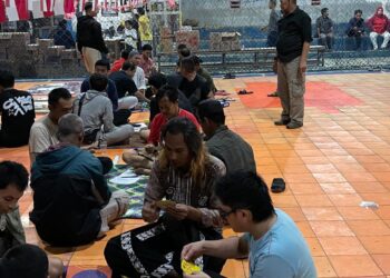 Momen 17an, Puluhan Warga Mabu’un Jalin Kebersamaan Lewat Lomba Domino