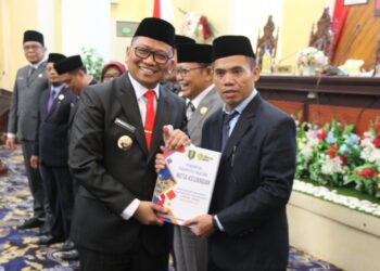 Semua Fraksi Dukung Perubahan Perda Pajak, Bupati Tabalong Apresiasi Sikap DPRD