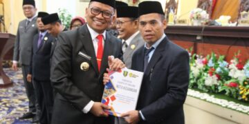 Semua Fraksi Dukung Perubahan Perda Pajak, Bupati Tabalong Apresiasi Sikap DPRD