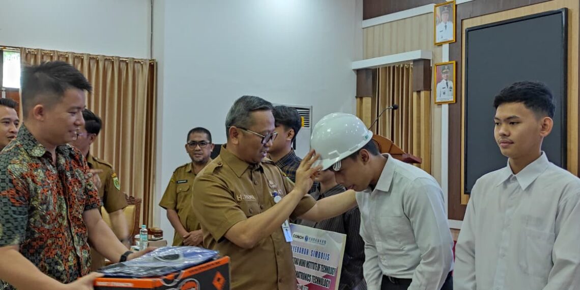 50 Pemuda Tabalong Jalani Magang di Perusahaan Semen