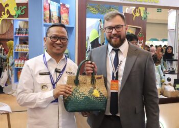 Pameran AOE 2025, Produk Lokal Tabalong Dikagumi Dubes Rusia