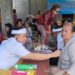 dr Putu dan Rekan Gelar Pemeriksaan Kesehatan Gratis di Muara Uya
