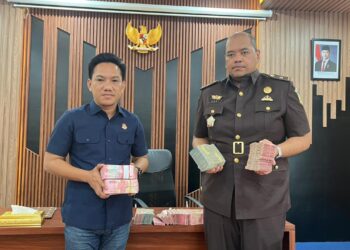 Kejari Tabalong Apresiasi “Itikad Baik” Tersangka AS yang Serahkan Rp. 600 Juta Uang Pengganti