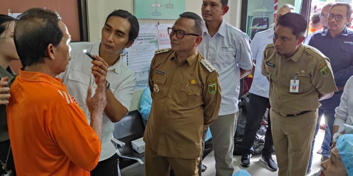 Cahaya Baru untuk Ratusan Lansia, Operasi Katarak Gratis di Tabalong Resmi Dimulai