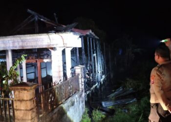 Dua Rumah Kayu di Pulau Kuu Hangus, Dipicu Arus Pendek