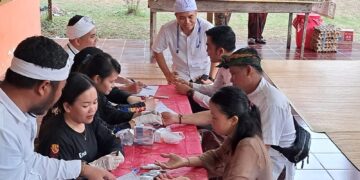 Piodalan Pura, dr Putu dan Rekan Gelar Pemeriksaan Kesehatan Gratis di Upau