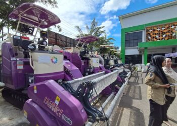 Tabalong Banjir Bantuan Alsintan di 2025, Dari Traktor Hingga Motor Operasional PPL
