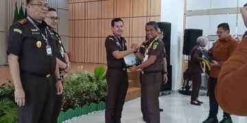 Kejari Tabalong Sabet Penghargaan Kinerja Terbaik se-Kalsel