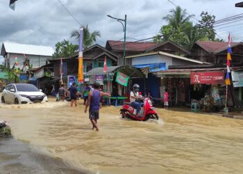 Sungai Tabalong Meluap, Ganggu Aktivitas Ekonomi dan Akses Jalan Warga Hikun