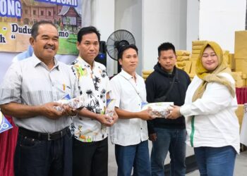 Gelar Family Gathering, PT RTP Grup Berikan Penghargaan Bagi Karyawan Teladan