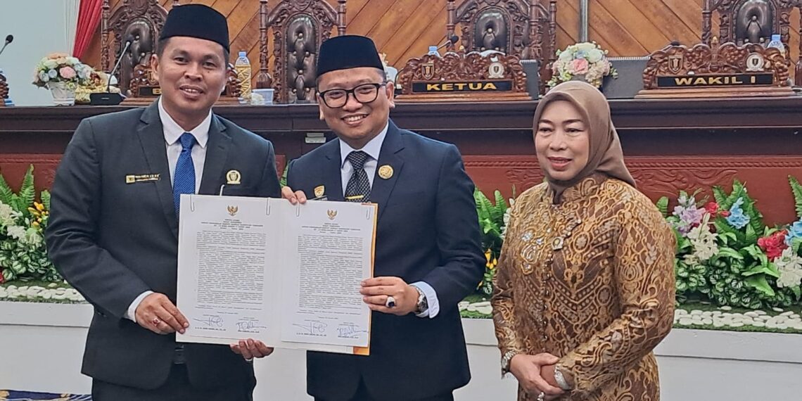 7 Fraksi Setujui 2 Raperda, Ketua DPRD Tabalong Pinta BPD Kalsel Dukung Permodalan UMKM