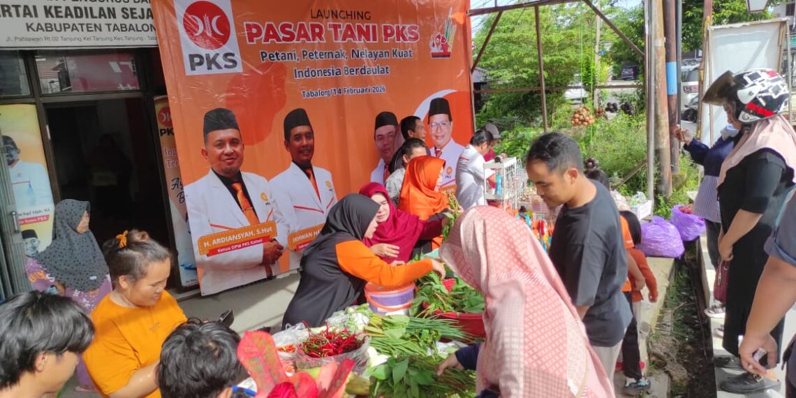 Pasar Tani Murah PKS Tabalong Diserbu Warga