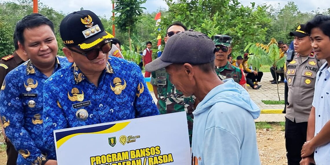 Bunga Desa, Bupati Tabalong “Ngantor” di Desa Uwie