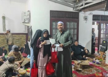 Irana Bagi Kebahagiaan Ramadan Bersama Yatim Piatu dan Down Syndrome Tabalong