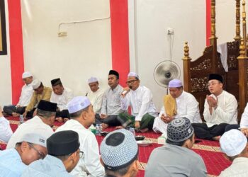 Masjid Cheng Ho Jadi Ikon Wisata Baru, Pabrik Semen Gelar “Bukber” di Tanjung Puri