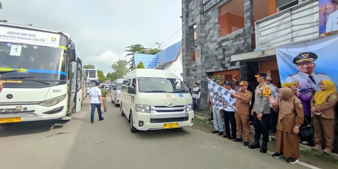 Bupati Tabalong Lepas Keberangkatan Mudik Gratis