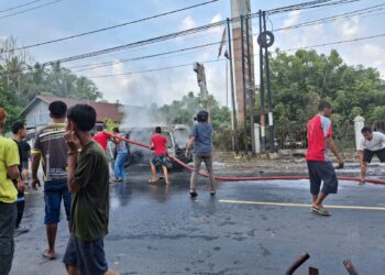 Gegara Rokok Elektrik, Satu Mobil Depan SPBU Mantuil Hangus Terbakar
