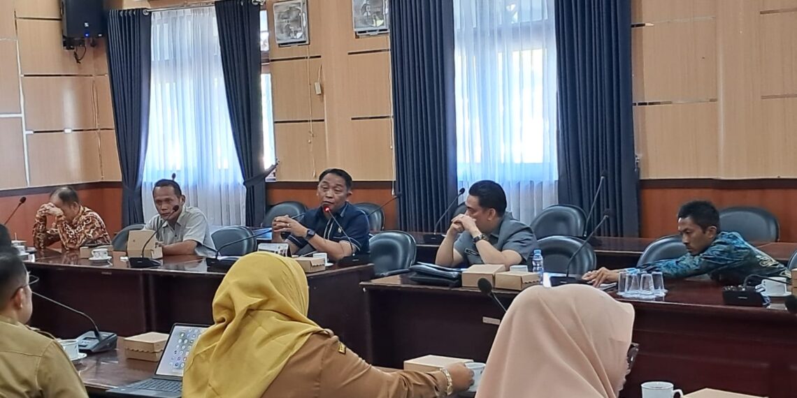 Rapat Alot Komisi II DPRD Tabalong, Pertanyakan Hilirisasi Industri yang Terkendala Anggaran