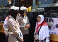 Polisi Kawal Ratusan Calon Jemaah Haji Tabalong Menuju Embarkasi