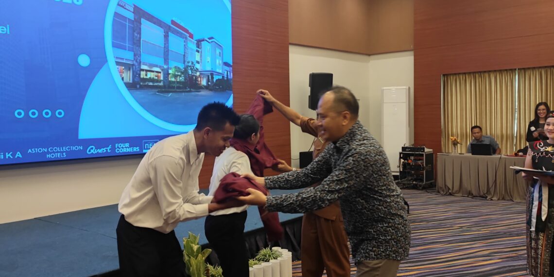 Dukung Peningkatan SDM Tabalong, Aston Tanjung Terima 16 Peserta Magang