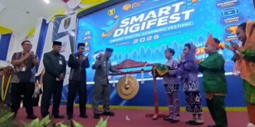 Bupati Tabalong Dorong Sekolah Jadi Rujukan Google