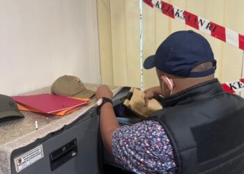 Kejari Tabalong Bersama Kejati Kalsel Geledah dan Tangkap Satu Orang ASN Dinas ESDM