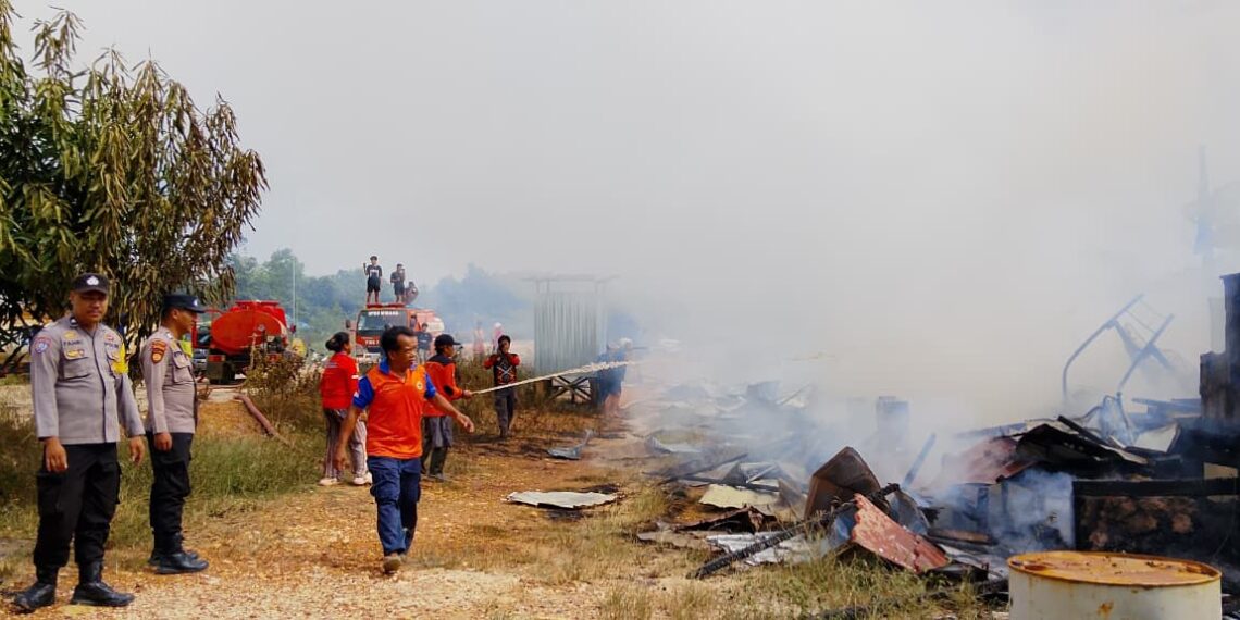 Tabalong Diamuk Api Lagi, Mes Karyawan PT BBP di Upau Ludes Terbakar