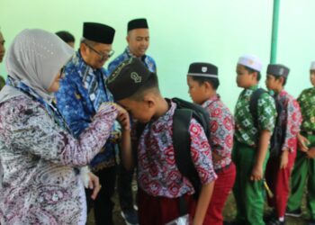 Ringankan Beban Orang Tua, Pemkab Tabalong Bakal Gratiskan Seragam dan Alat Tulis Siswa SD-SMP