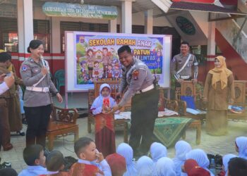 Satlantas Polres Tabalong Gelorakan “Polantas Karib” Edukasi Keselamatan Pelajar dalam Kegiatan MPLS