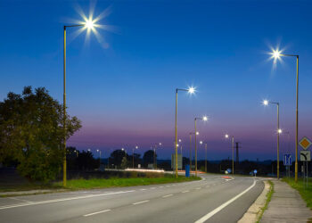 1.395 Lampu dan Tiang Dipasang Disperkim Tabalong Tahun Ini