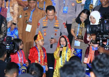 Dari Tabalong ke Panggung Nasional, Kepolosan Faiha Berhasil Pukau Kapolri