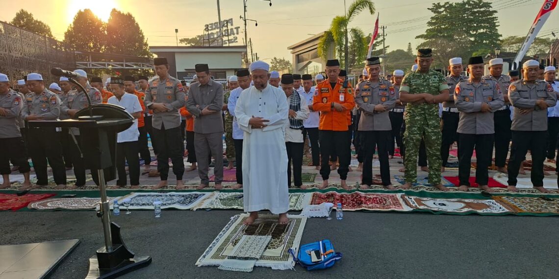 Kemarau Panjang, Polres Tabalong Gelar Sholat Istisqo dan Doa Bersama