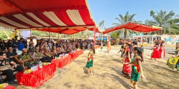 Jaga Kelestarian Adat, Bupati Tabalong Buka Festival Budaya Dayak Maanyan Warukin