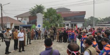 Karyawan PT BPP Kembali Gelar Demo, Kali Ini Sambangi Kejari Tabalong