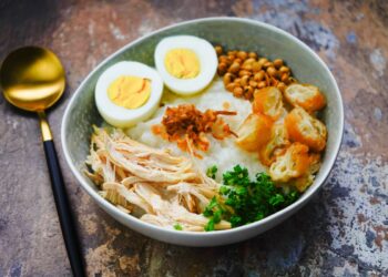 Bukan Cuma Menu Sarapan, Bubur Ayam Resmi Jadi Porridge Nomor Satu di Dunia