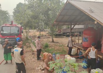 Kemarau Panjang, Ribuan Liter Air Bersih Disalurkan untuk Warga Padangin dan Walangkir
