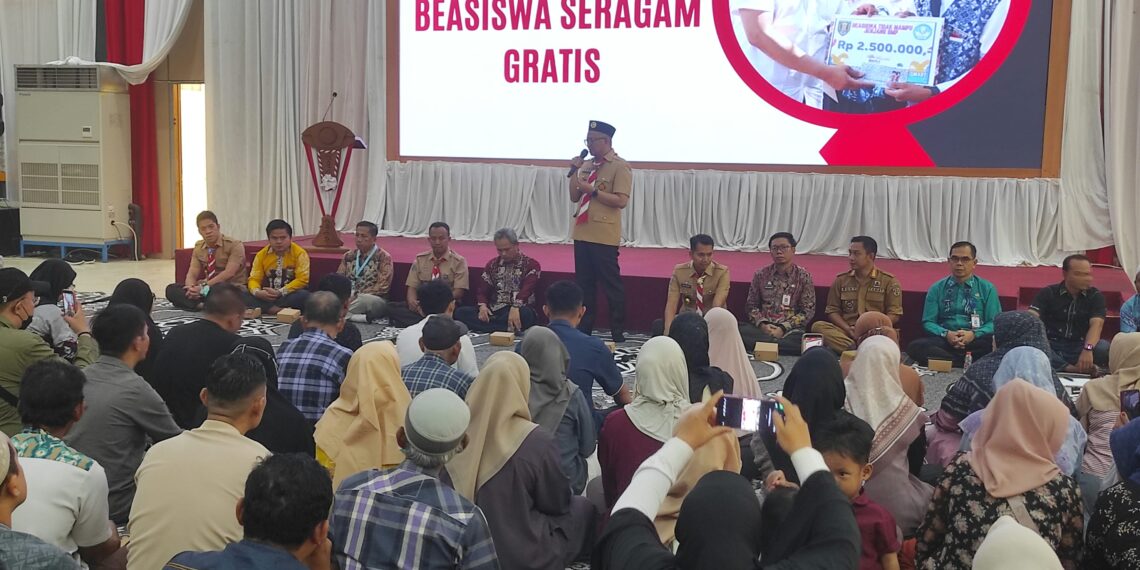 Pemkab Tabalong Gandeng Penjahit Lokal Garap 60 Ribu Seragam Gratis