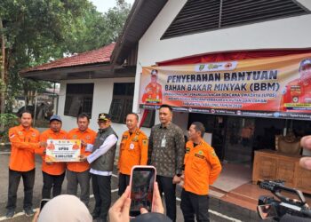 BPBD Tabalong Bantu 8.000 Liter BBM untuk Operasional Relawan UPBS Dan Redkar