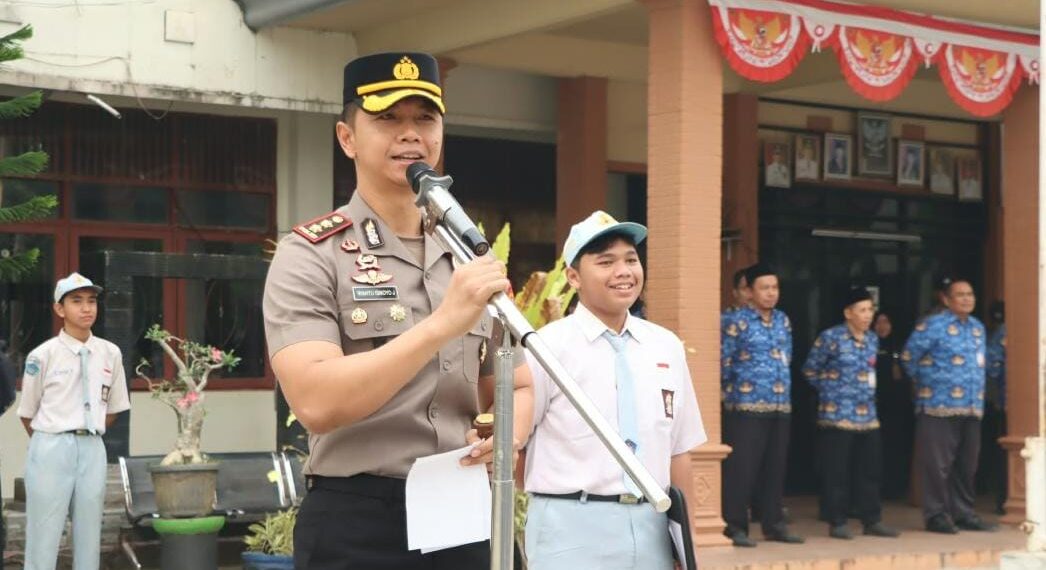 Kapolres Tabalong Turun Langsung Edukasi Pelajar Bahaya Judol dan Penipuan Digital