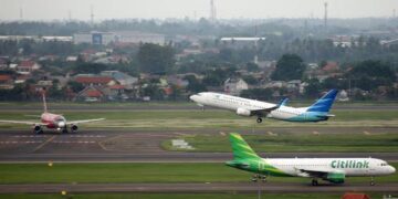 Sambut Libur Nataru, Pemerintah Gelontorkan Rp883,4 Miliar Diskon Tiket Transportasi